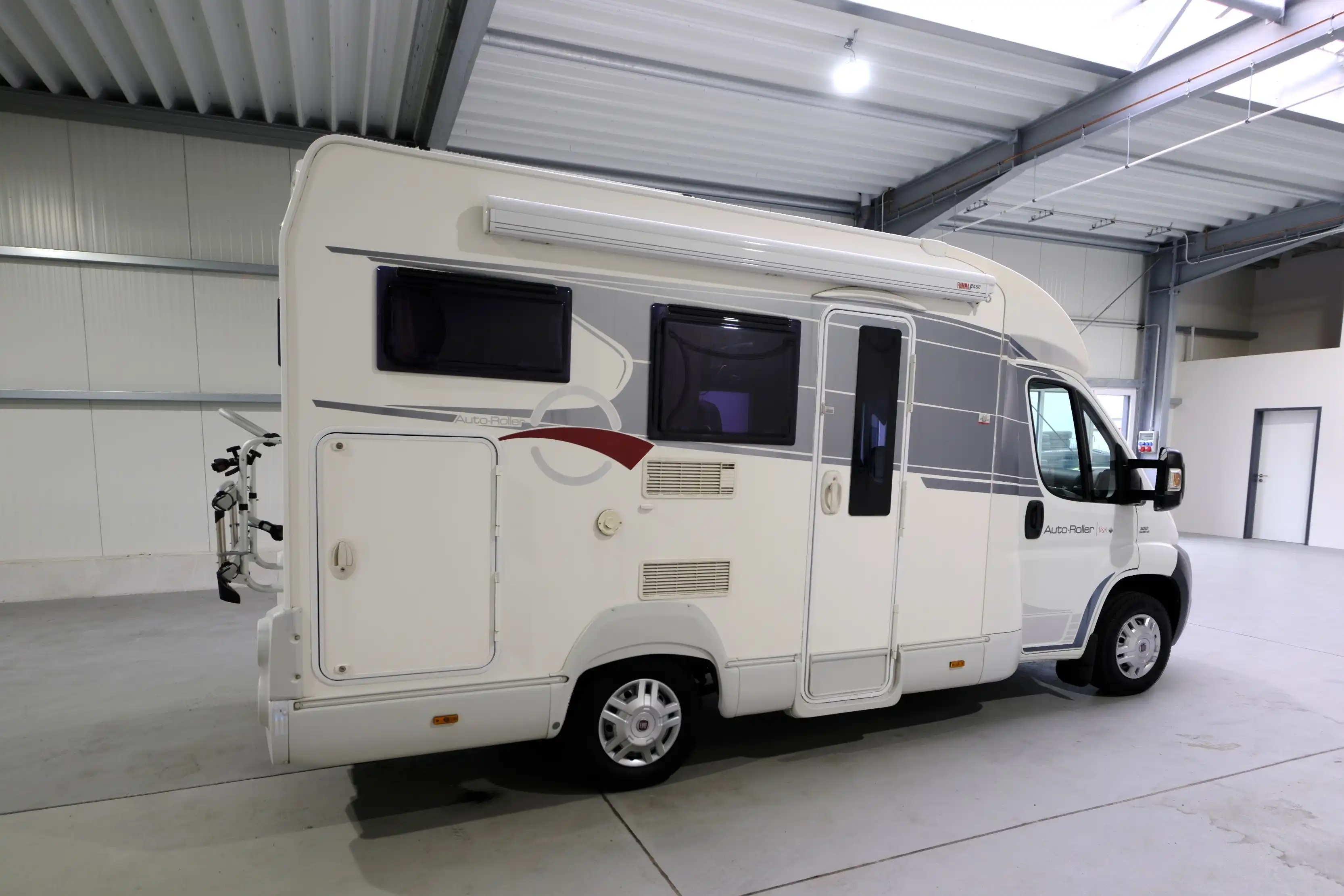 ROLLER TEAM Van P